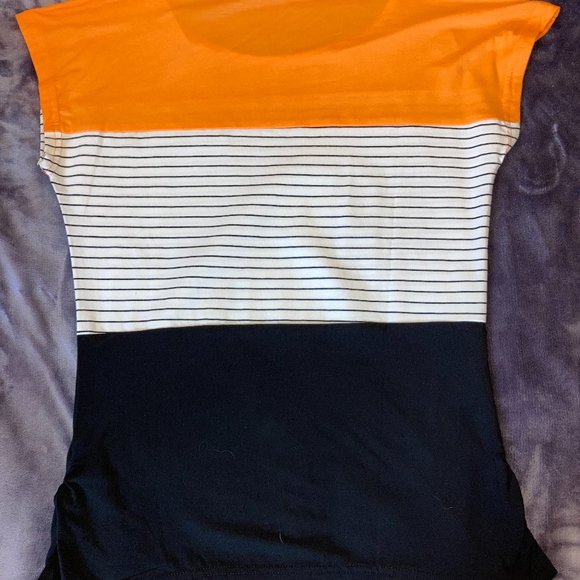 Shein T-shirt - Picture 2 of 5